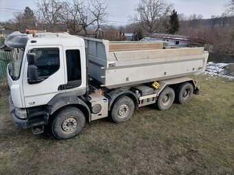 Renault Kerax 8x4 - 5