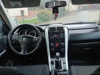 Suzuki Grand Vitara 1.9 - 5