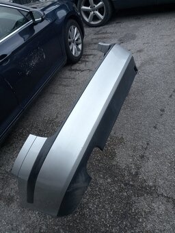 Škoda Octavia 2 zadný naraznik - 5