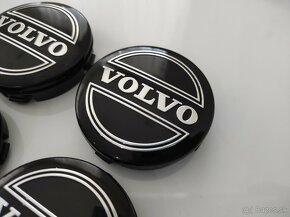 Stredove krytky kolies Volvo - 5
