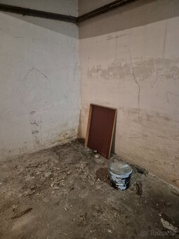 Drevo , drevotrieska a iny material za odvoz - 5