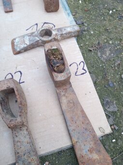 Staré náradie kladivá - 5
