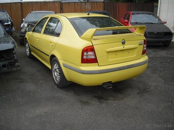 Skoda Octavia RS1 Zluta Karoserie ,Motor - 5