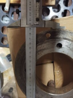 Priruba na camlock 4 sroby 200mm kužeľ - 5