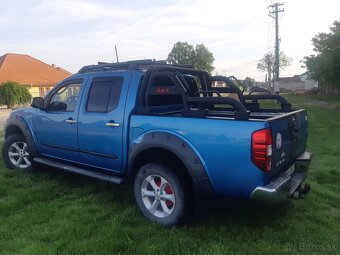 NISSAN NAVARA - 5