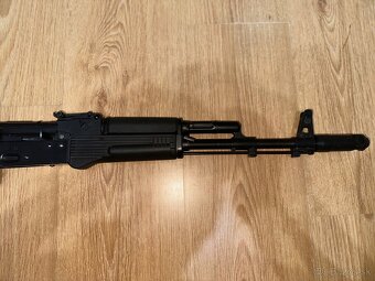 AKS 101 - 5