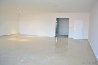 Prenájom obchodný priestor, 125 m2, ulica Štefánikova Poprad - 5