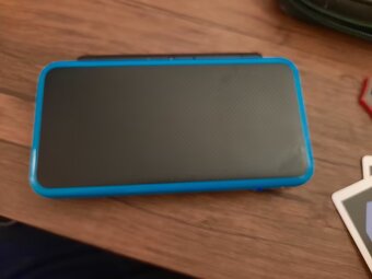 Nintendo 2DS XL s príslušenstvom - 5