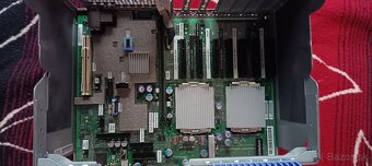 IBM časti serveru X3850 M2 - 5