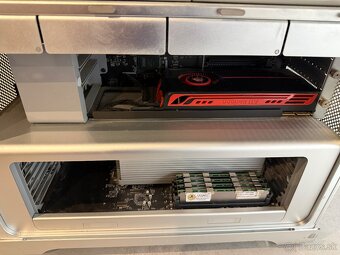 Apple Mac Pro 5,1 | Snow Leopard 10.6.8 (zberateľský) | 16 G - 5