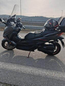 Honda Forza 125 Special Edition - 5