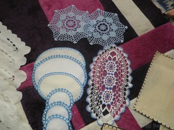 vyšívané a hačk obrusy  cibulak závesy zaclony - 5