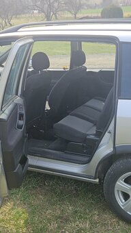 Zafira 7 miestna, 1,6 benzín - 5