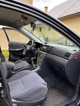 Toyota Corolla - 5