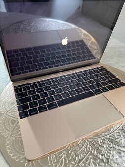 MacBook 220€ nefunkčný - 5