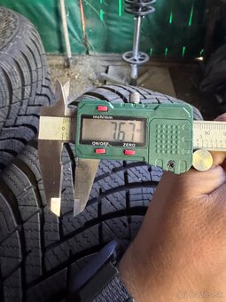 5x112 205/55 R16 zimné Hankook - 5