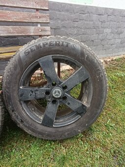 Elektróny Mercedes 5x112 na zimných pneumatikách 215/60R16 - 5