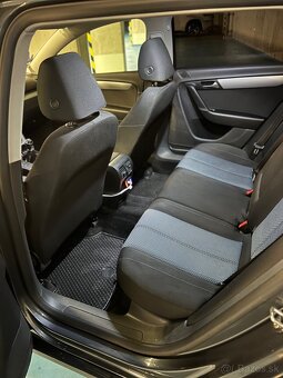 Predám Volkswagen Passat B7 - 5