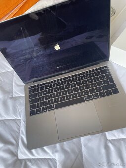 13palcovy MacBook Air, 2019 - 5