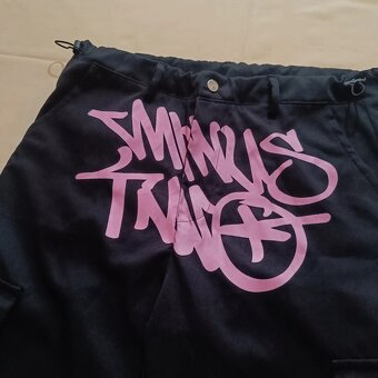 Minus Two čierne padákové nohavice baggy široké cargo pants - 5