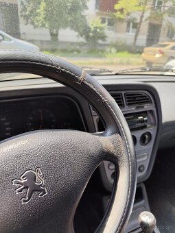 Predám Peugeot 306 najlepšie na náhradné diely - 5
