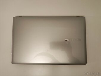 Samsung NP275E5E AMD E2-2000 6 GB RAM/250 GB HDD - 5