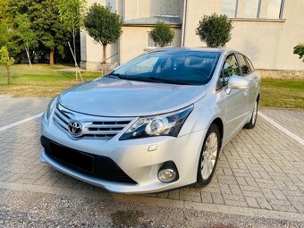 Toyota Avensis 2.0D-4D Premium - 5