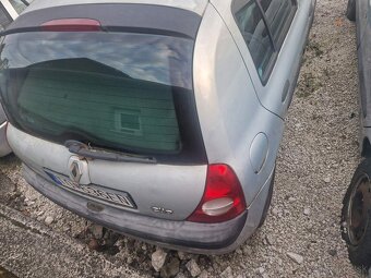 Rozpredám na ND Renault Clio 1,5 dci. - 5