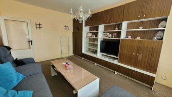 ČIERNOMORSKÁ ul. - 2 IZB BYT pri JAZERE, KOŠICE, 6. posch., - 5