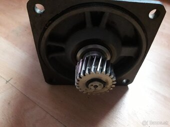 Predám servo SEW Eurodrive (použitelné ako PM generátor ) - 5