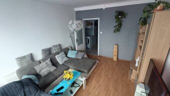 Priestranný 3-izbový byt s tromi balkónmi v centre Topoľčian - 5