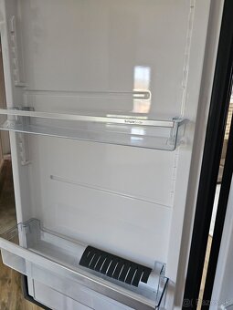Čierna chladnička Gorenje - 5