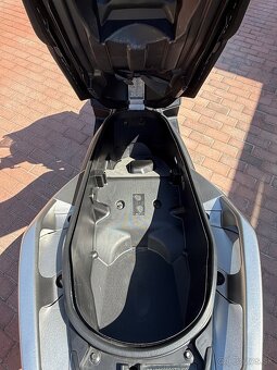 YAMAHA XMAX 400 - 5