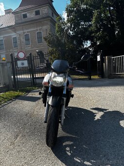 Suzuki GRS 600 - 5