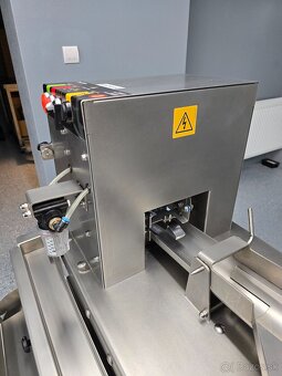 Predám automaticky stroj na výtlk vajec (kapacita 2300 ks/h) - 5