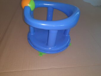 Detské sedadlo do vane/bazéna s hračkou - 5