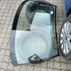 Predám čelne sklo na VW Golf MK3 - 5