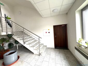 PRENÁJOM obchodný priestor pri frekventovanej ceste, Lamačsk - 5