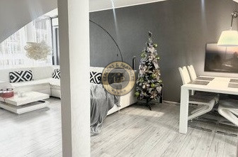 slnečný podkrovný veľkometrážny byt - 5