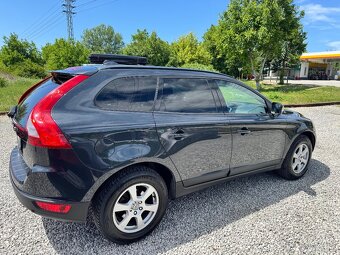Volvo XC60 2.4D Momentum Geartronic - 5