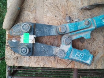 Vibracny motor, - 5