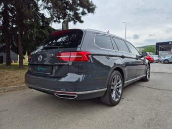 Predám Volkswagen Passat Variant 2.0 BiTDI 240k BMT Highlin - 5