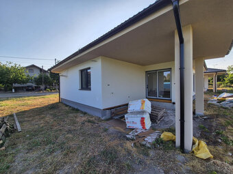 Na predaj je moderný novopostavený rodinný dom vo fáze holod - 5