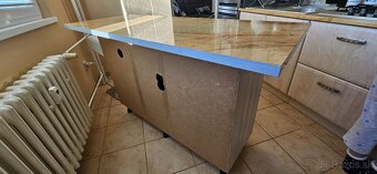 Kuchynský ostrov /pult - 5