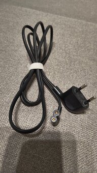 Predám televízor Samsung Series 5 (40) - 5