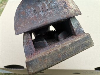 Starožitná žehlička - 5