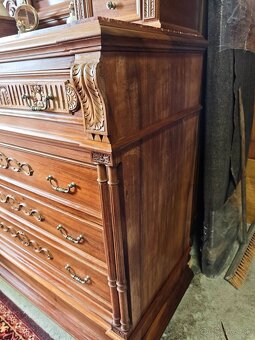 Starožitná komoda - 5