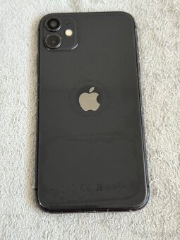 Predám Apple iPhone 11 64GB Black Známky používania na ráme - 5