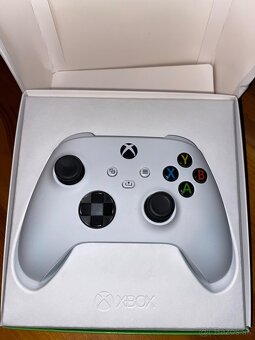 Xbox Wireless Controller - 5