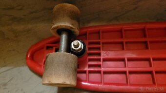 Predám funkčný zachovalý skateboard - 5